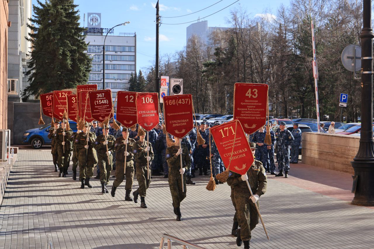 Стало известно, когда в Челябинске закроют движение на время репетиций парада Победы
