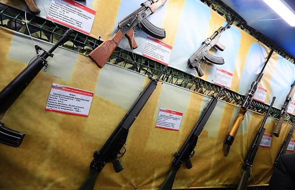 Южноуральцев призывают сдать оружие