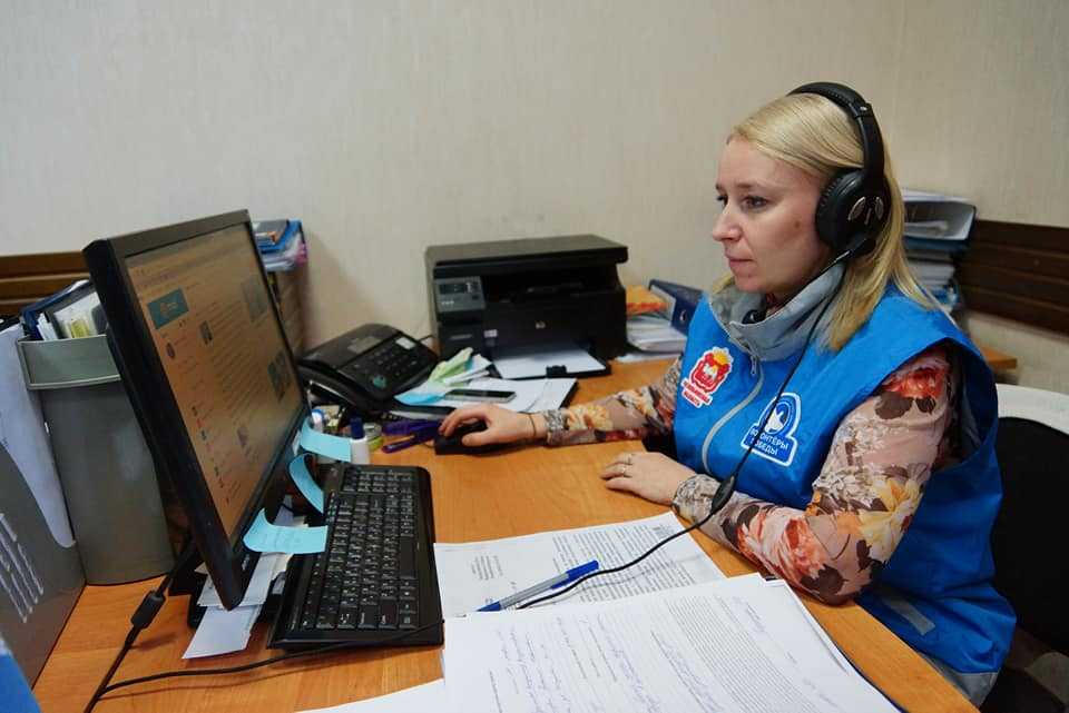 Сколько южноуральцев позвонили в волонтерский центр по коронавирусу