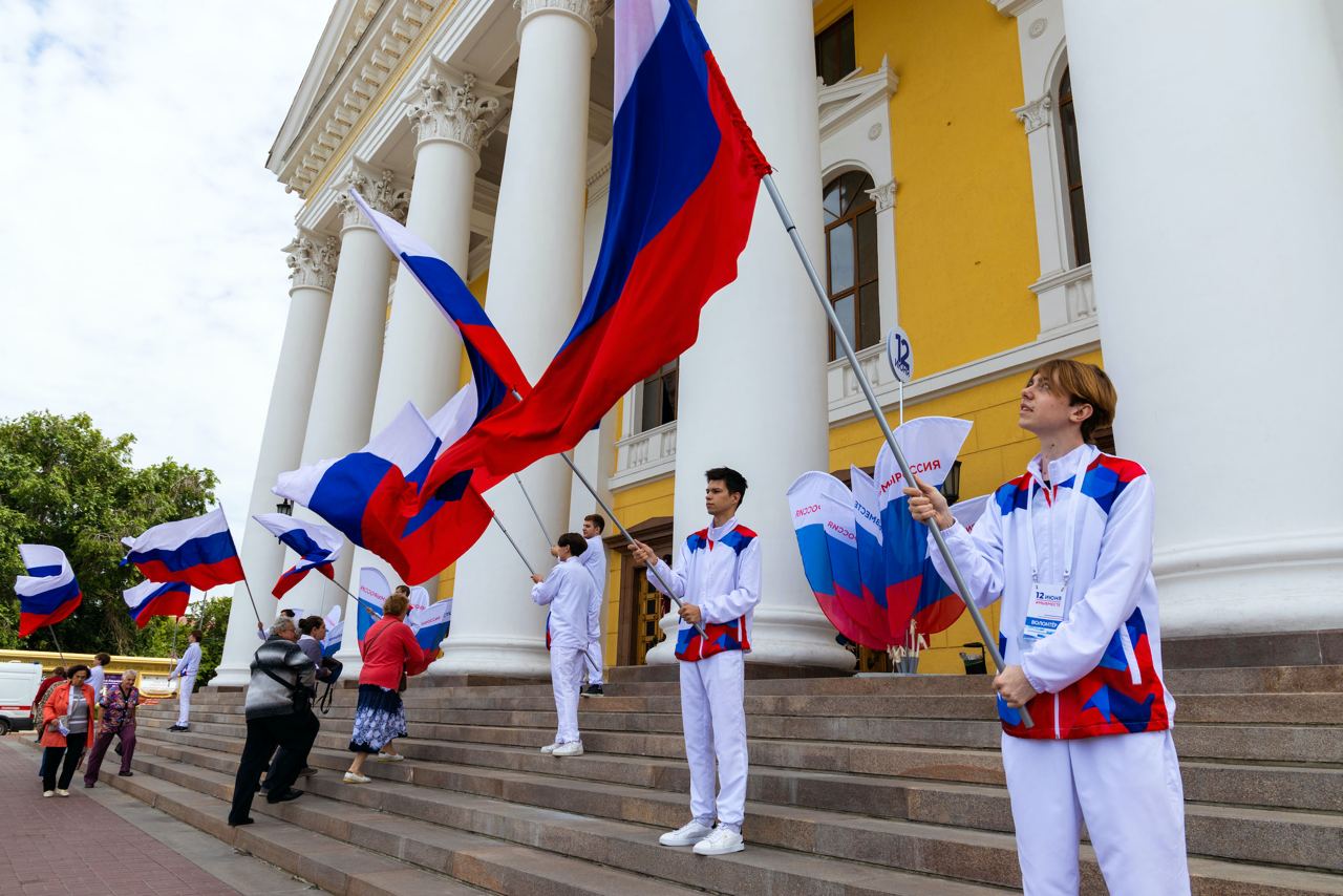 Некоторые южноуральцы продлят отдых в День России отпусками и отгулами |  12.06.2024 | Челябинск - БезФормата