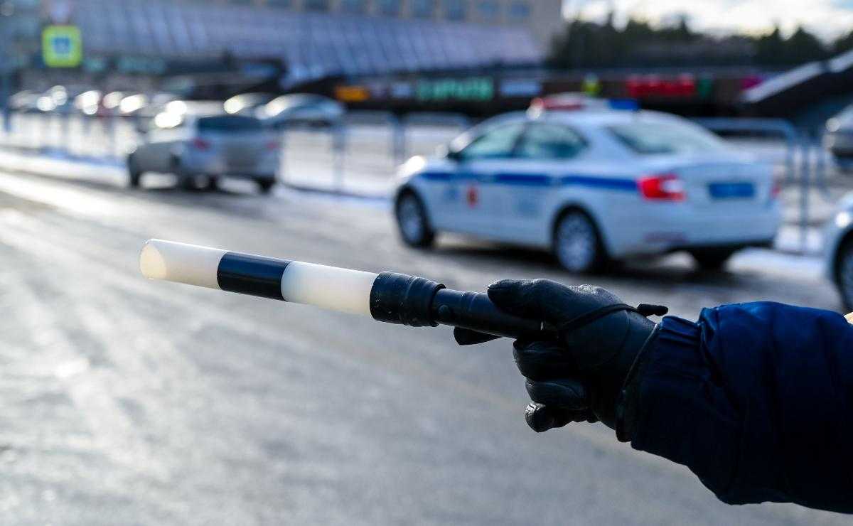 В Челябинске полицейские задержали двух угонщиков