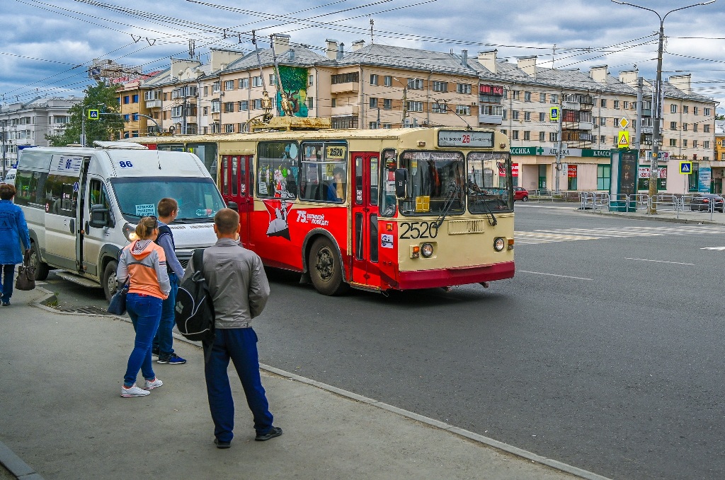 Стало известно, на сколько в Челябинске повысится стоимость проезда в общественном транспорте
