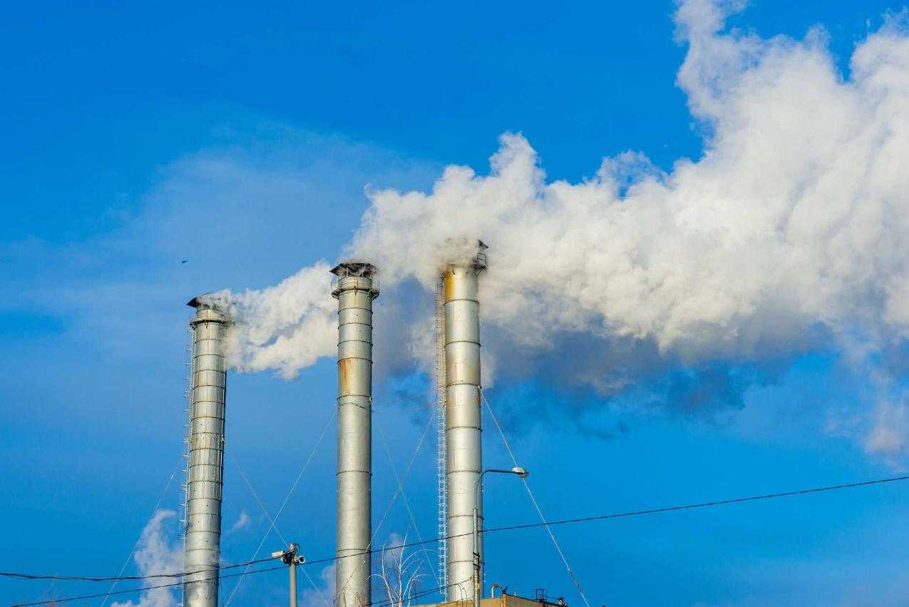 Челябинскую область быстрее очистят от выбросов