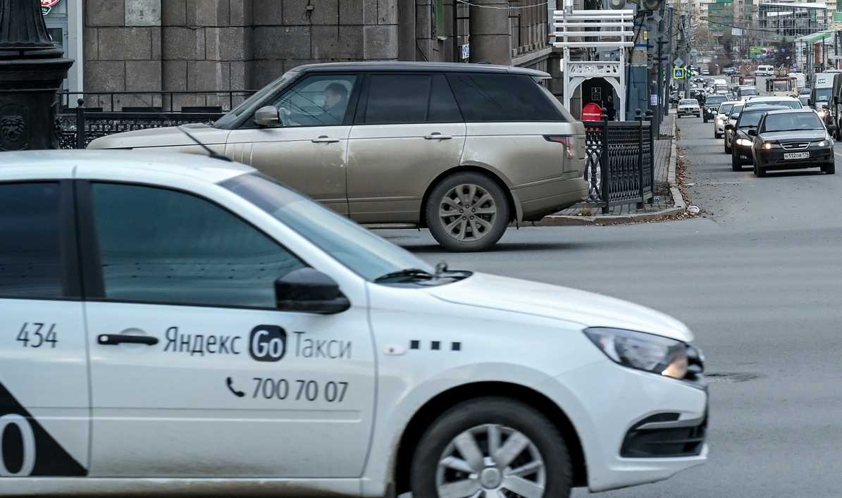 Почему в Челябинске могут вырасти цены на такси