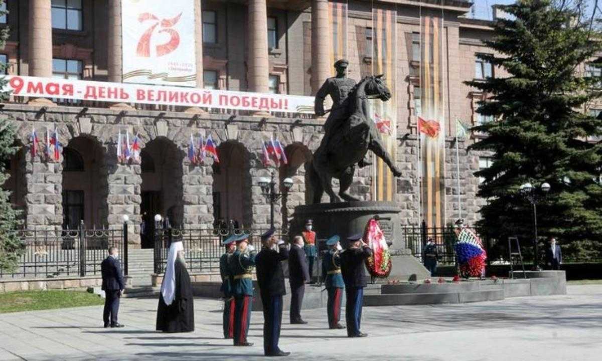 В Екатеринбурге почтили память маршала Жукова