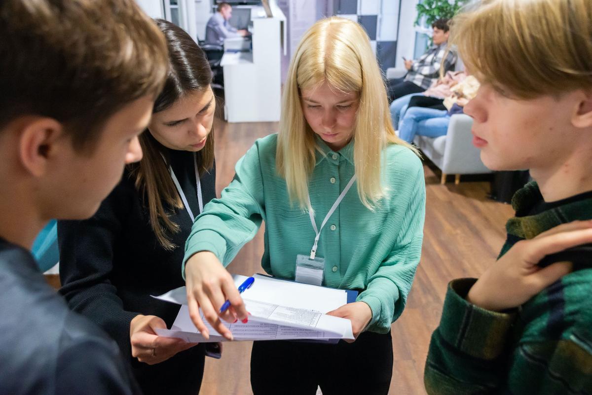 Южноуральцы активно записываются в волонтёры международного фестиваля молодёжи