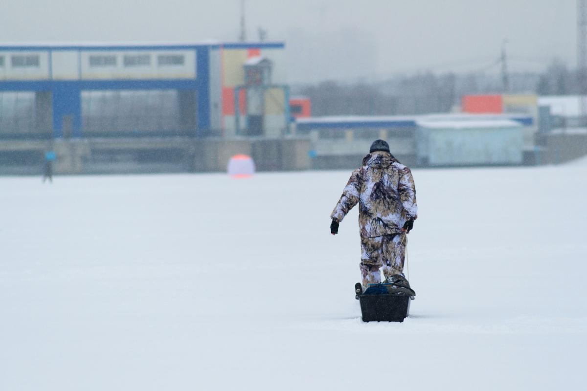 В Кунашакском районе сразу четыре человека провалились под лёд
