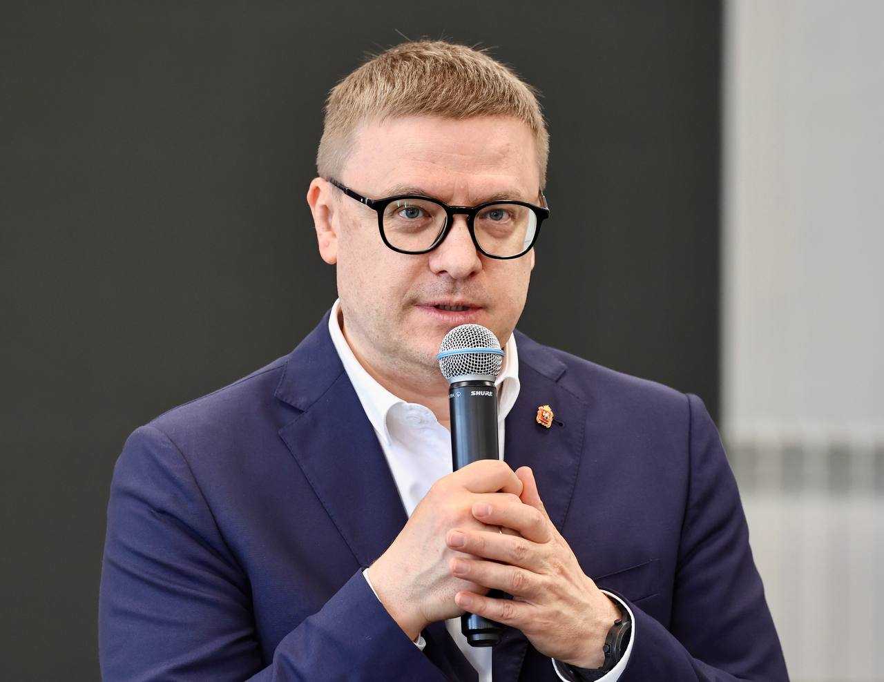 Текслер продолжает оставаться одним из самых устойчивых губернаторов УрФО