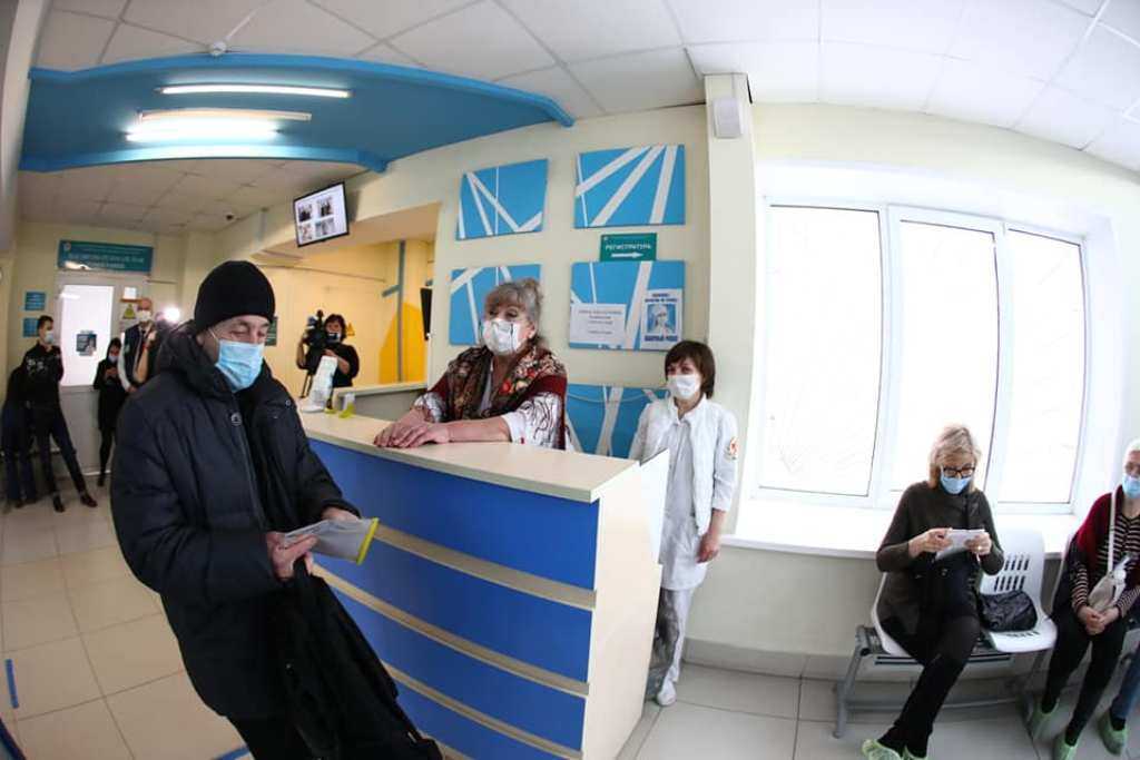 В Челябинской области за сутки COVID-19 выявили у 297 человек