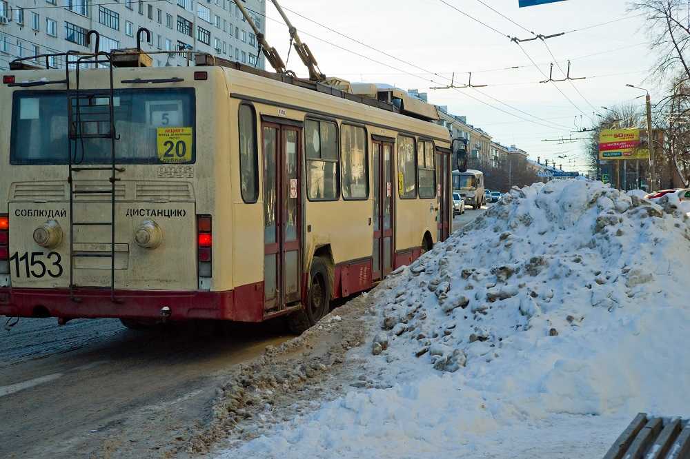 В Челябинске погиб слесарь при ремонте троллейбуса