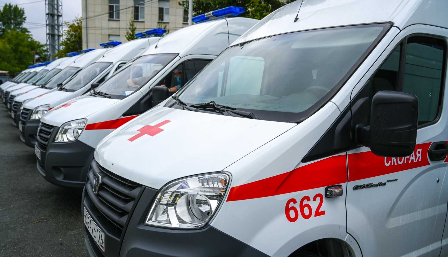 В больницы Челябинской области поступило 18 новых машин скорой помощи