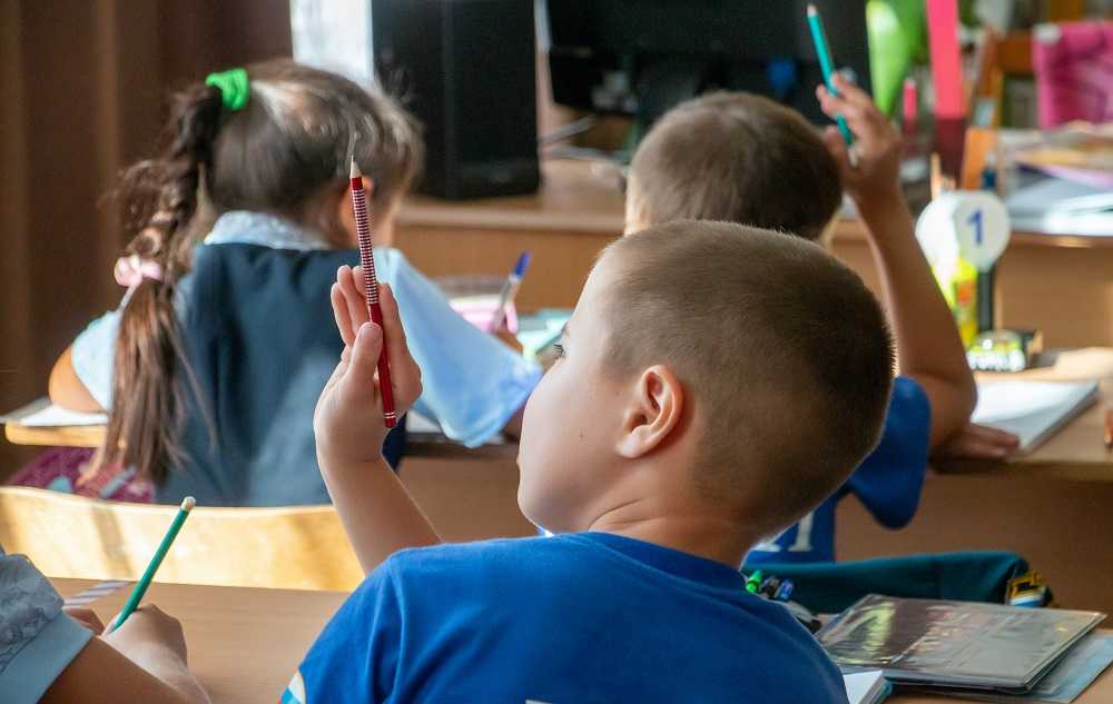 Несмотря на похолодание, уроки школьников Челябинска 16 февраля не отменят