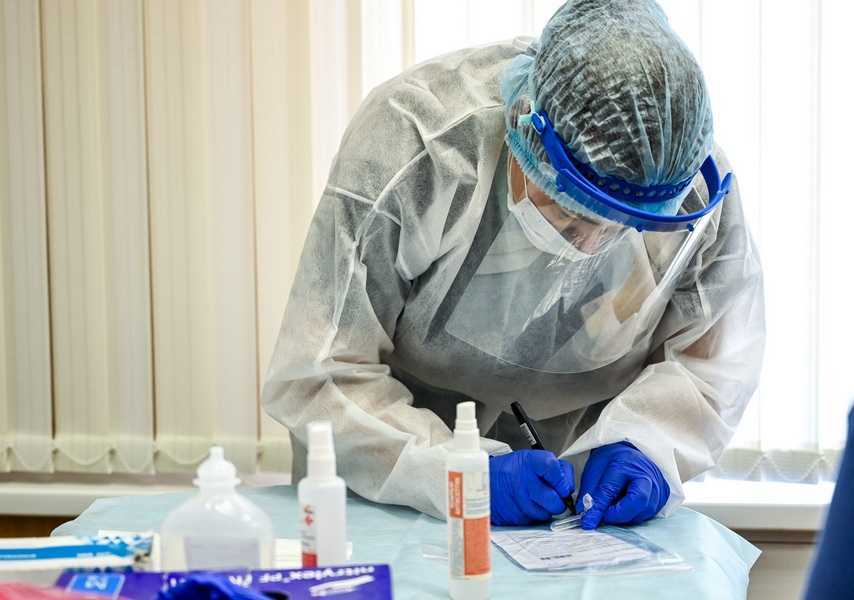 В Челябинской области еще 14 человек умерло от коронавируса
