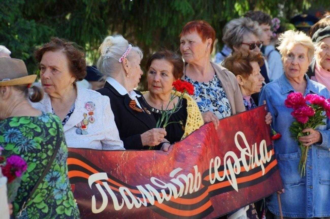 Эксперты высоко оценили инициативу по увеличению выплат сиротам войны Челябинской области 