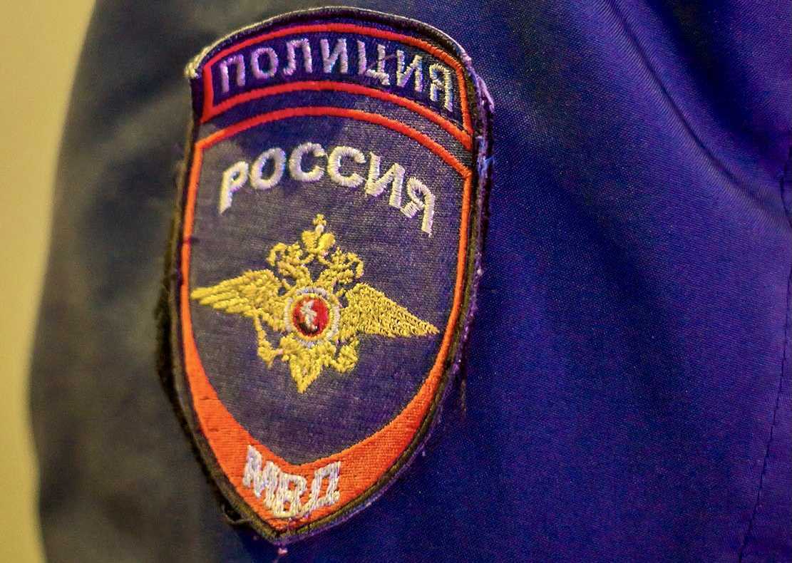 В центре Челябинска полиция оцепила магазин 