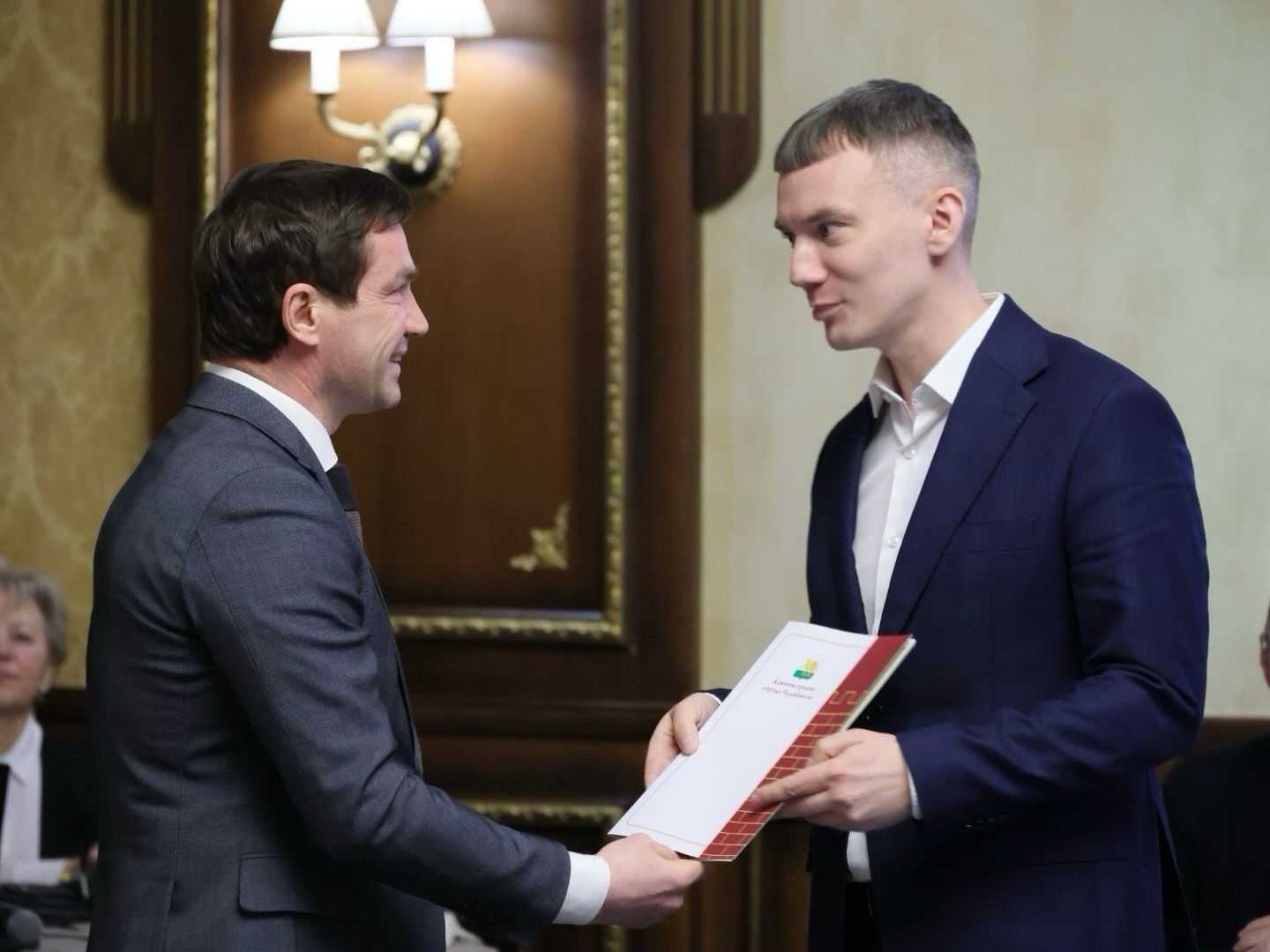 Депутат челябинской гордумы Юрий Скалунов получил благодарность от главы города
