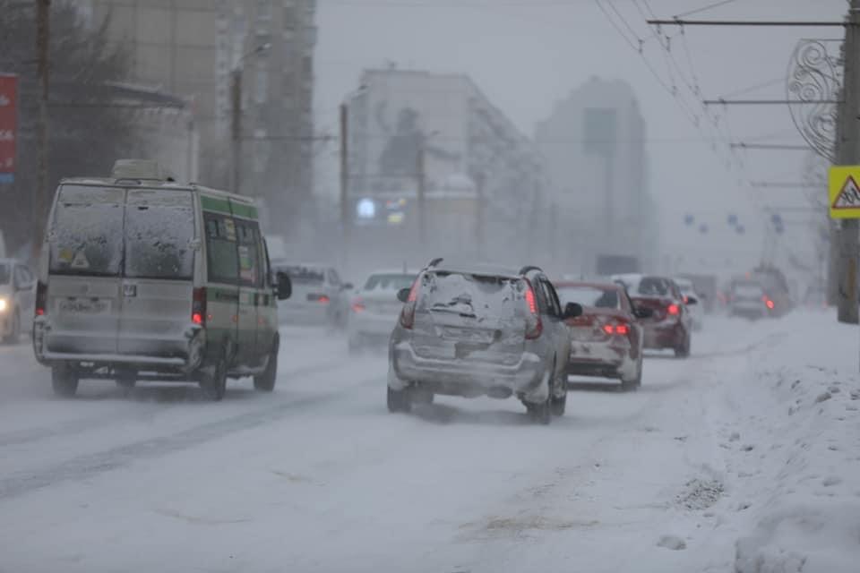 Дорожную ситуацию в Челябинской области может осложнить снегопад 