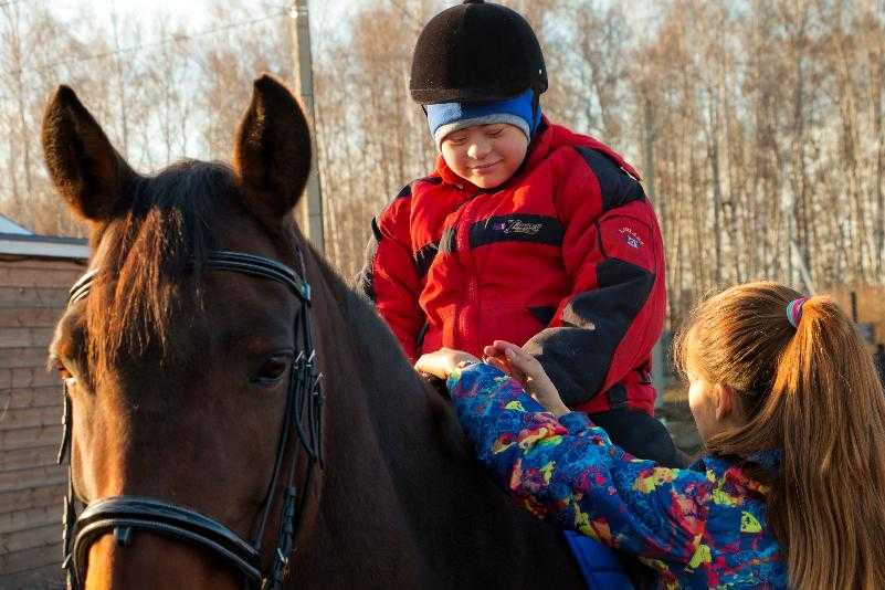 Спортсменка с синдром Дауна из Челябинска готовится к Кубку губернатора по конному спорту