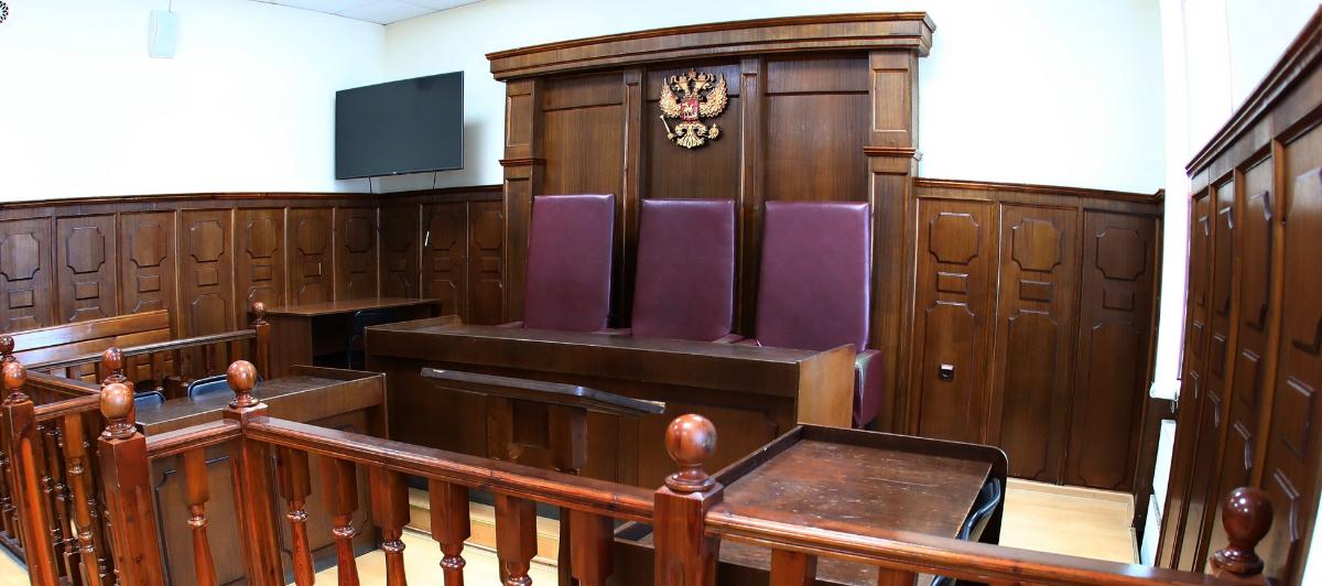 В Челябинске судят мошенника обманувшего южноуральцев на сумму более 73 млн рублей