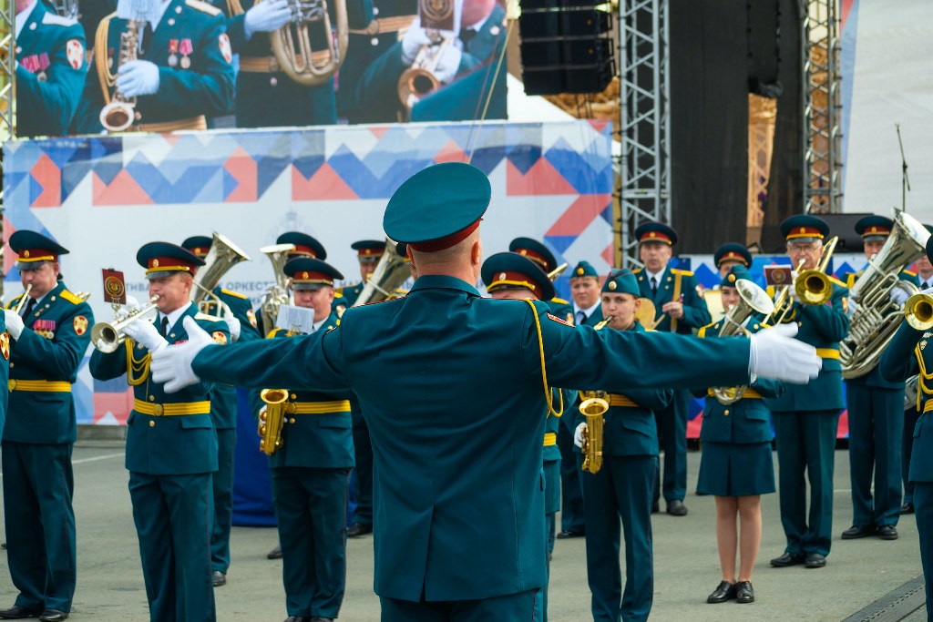 В Челябинске прошел фестиваль военных оркестров