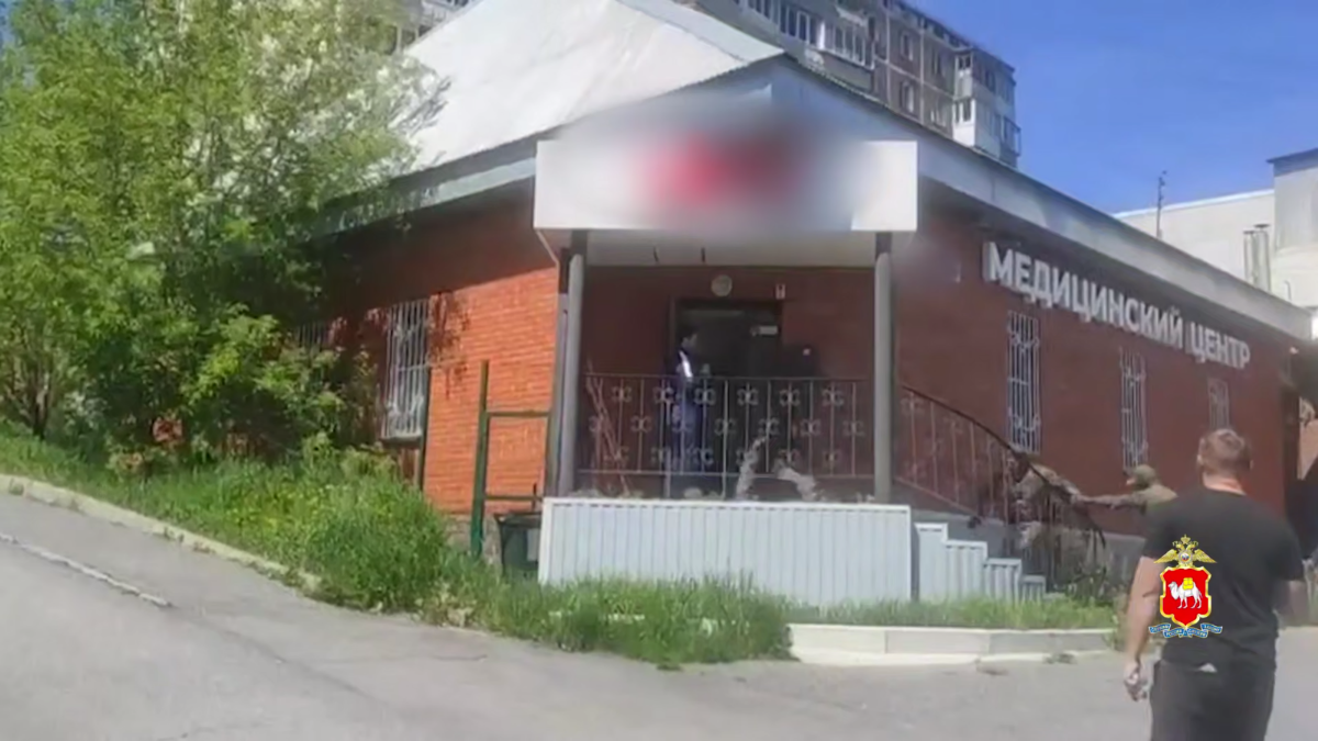В Челябинске будут судить врача-нарколога из-за смерти пациента