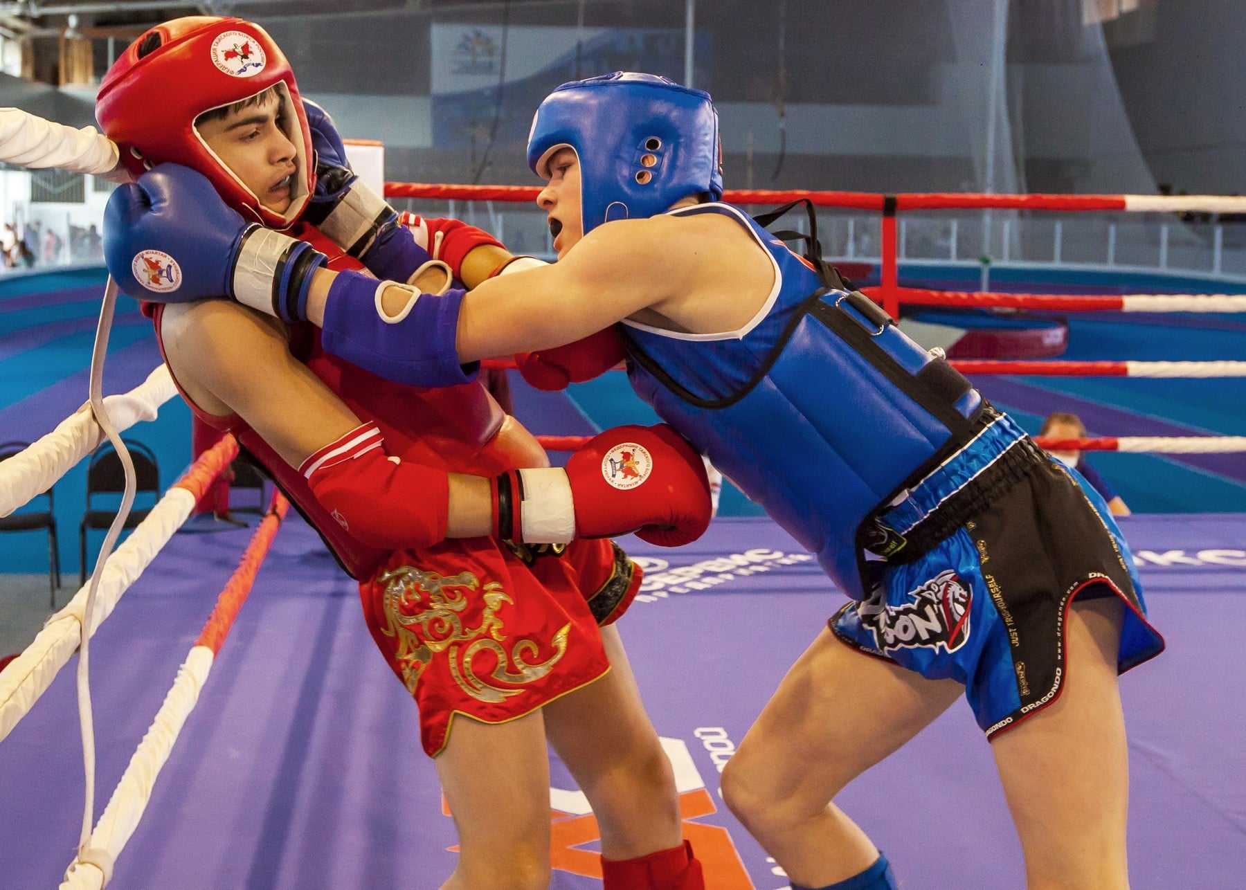 Самые яркие моменты чемпионата по тайскому боксу в Челябинске