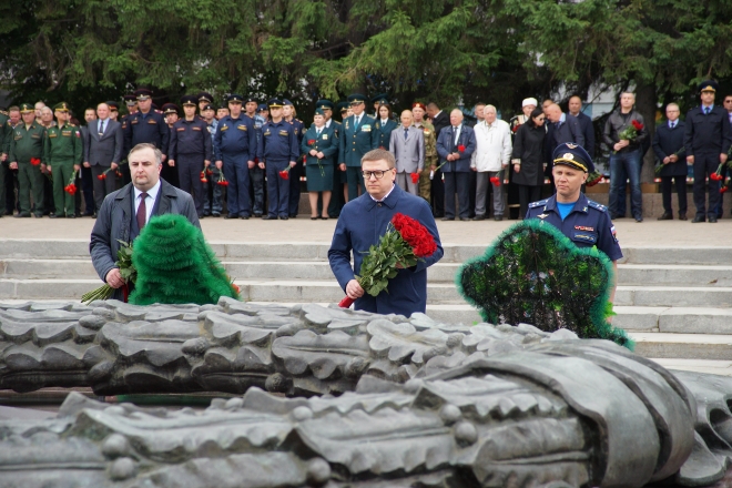 Мероприятия в День памяти и скорби и обсуждение реформы МСУ стали главными событиями недели на Южном Урале