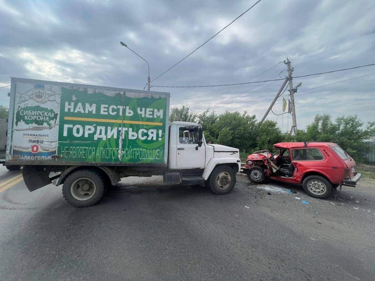 В Магнитогорске погиб водитель, столкнувшись с грузовиком