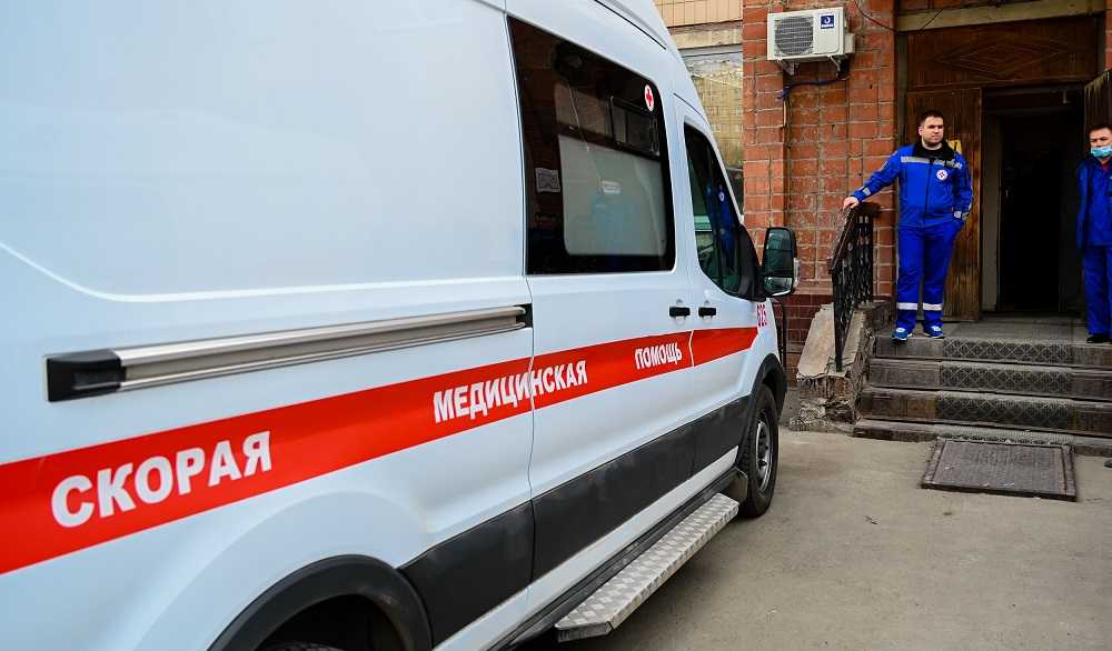 В Челябинске от коронавируса умер 44-летний водитель скорой помощи