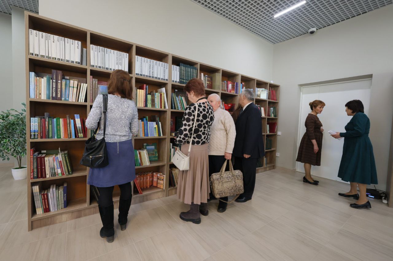  В Златоусте открылась космическая библиотека нового поколения