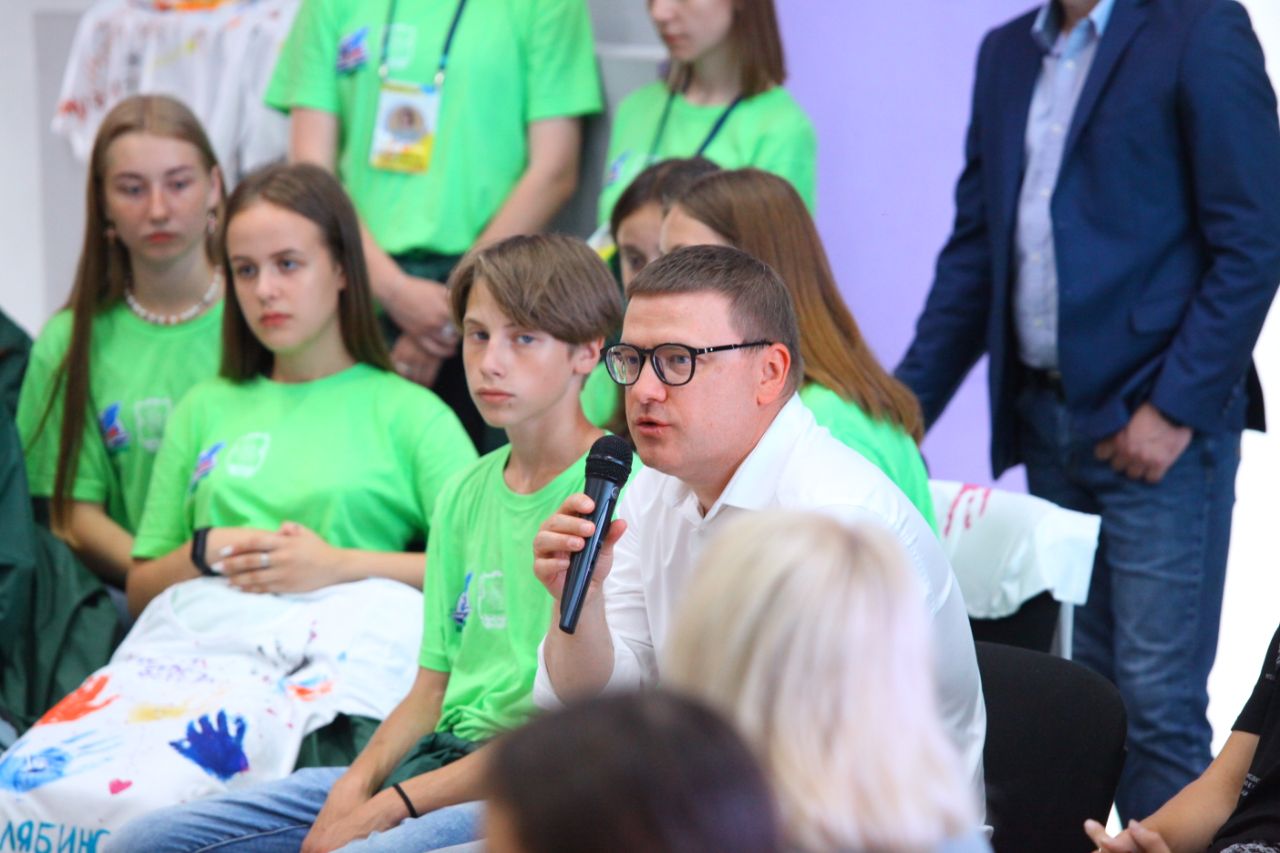В УрФО организуют учебу школьников и студентов, прибывших с Донбасса