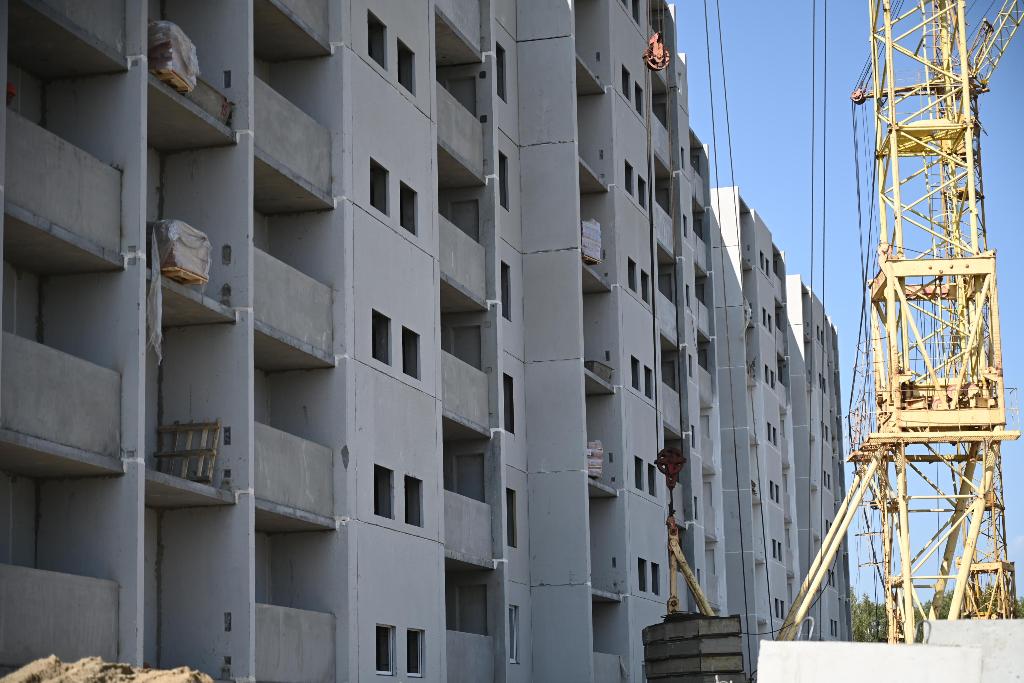 В регионах УрФО в этом году начато возведение 2,2 миллиона квадратных метров жилья