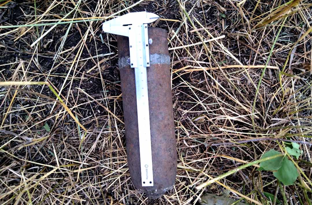 В лесах под Троицком обнаружили неразорвавшийся снаряд
