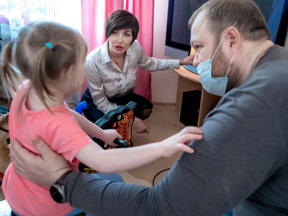 В Челябинске детей с нарушениями здоровья лечат с помощью уникальных технологий