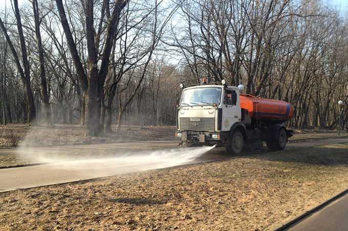 Мэрам южноуральских городов пригрозили штрафами за дорожную пыль 
