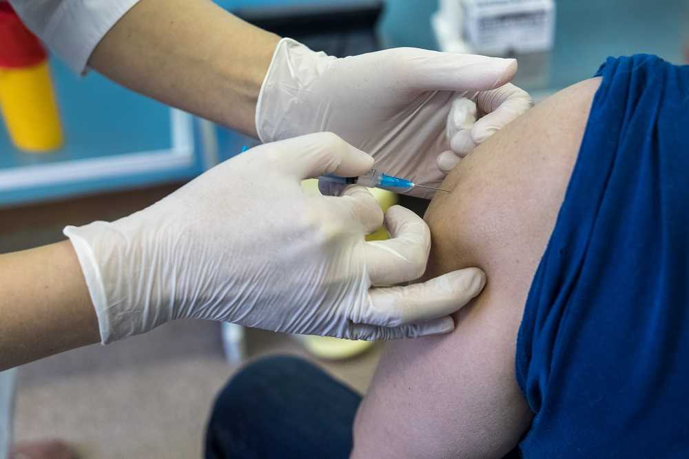 Челябинск выбрали для проведения исследований новой вакцины от ковида