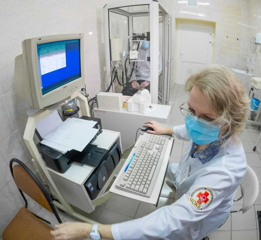 За сутки на Южном Урале 8 человек скончались от коронавируса 
