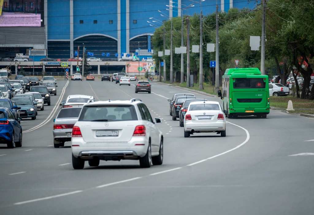 Власти объяснили, как изменится движение общественного транспорта в Челябинске из-за выделенных полос