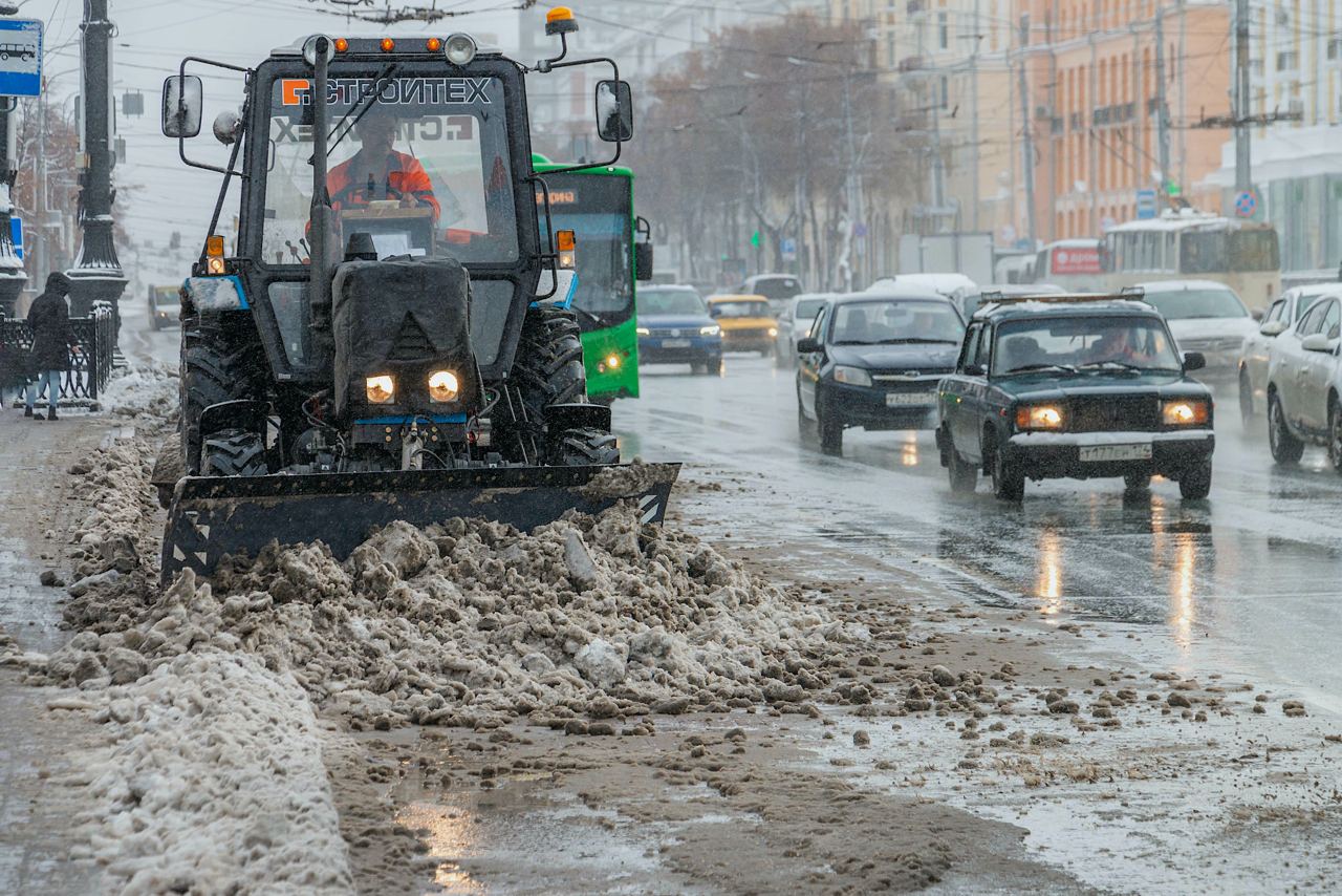 Из Челябинска вывезли больше шести тысяч кубометров снега