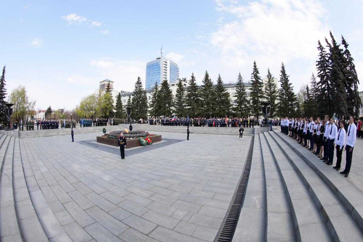 В преддверии Дня Победы в Челябинске прошло открытие «Вахты Памяти»