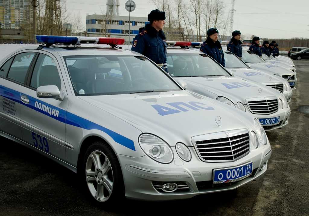 В Копейске полицейские устроили погоню за угнанным такси