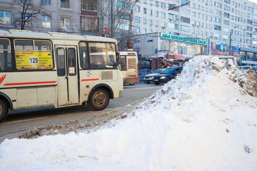 Для маршрута из Челябинска в поселок Красногорский найдут нового перевозчика