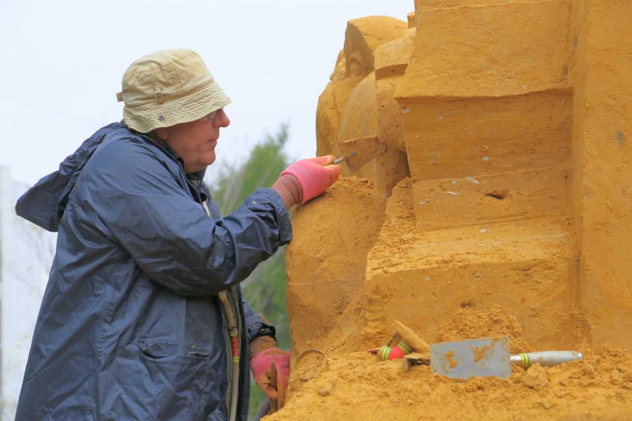 Как в Челябинске идёт подготовка к Фестивалю песочных скульптур