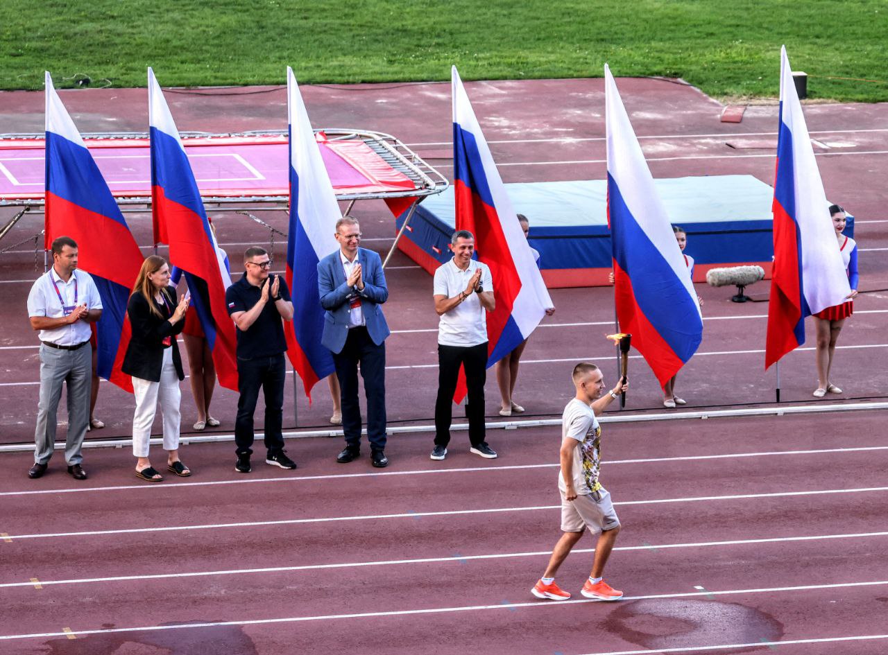 Открытие чемпионата по легкой атлетике и задержание смолинского маньяка стали главными событиями недели на Южном Урале