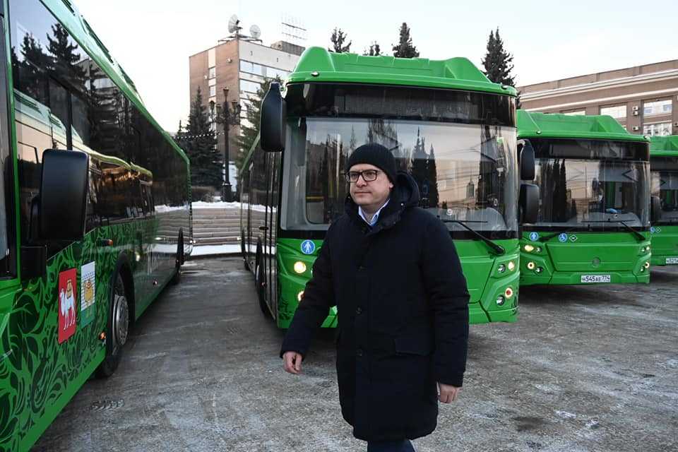 Алексей Текслер предложил заменить маршрутки новыми автобусами