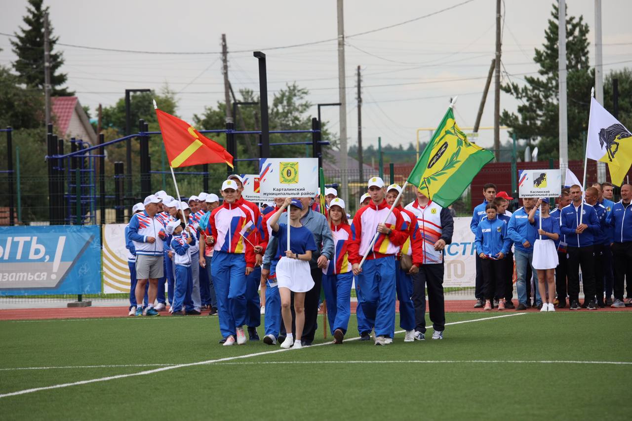 Сельская спартакиада «Золотой колос» собрала в селе Долгодеревенское около двух тысяч спортсменов