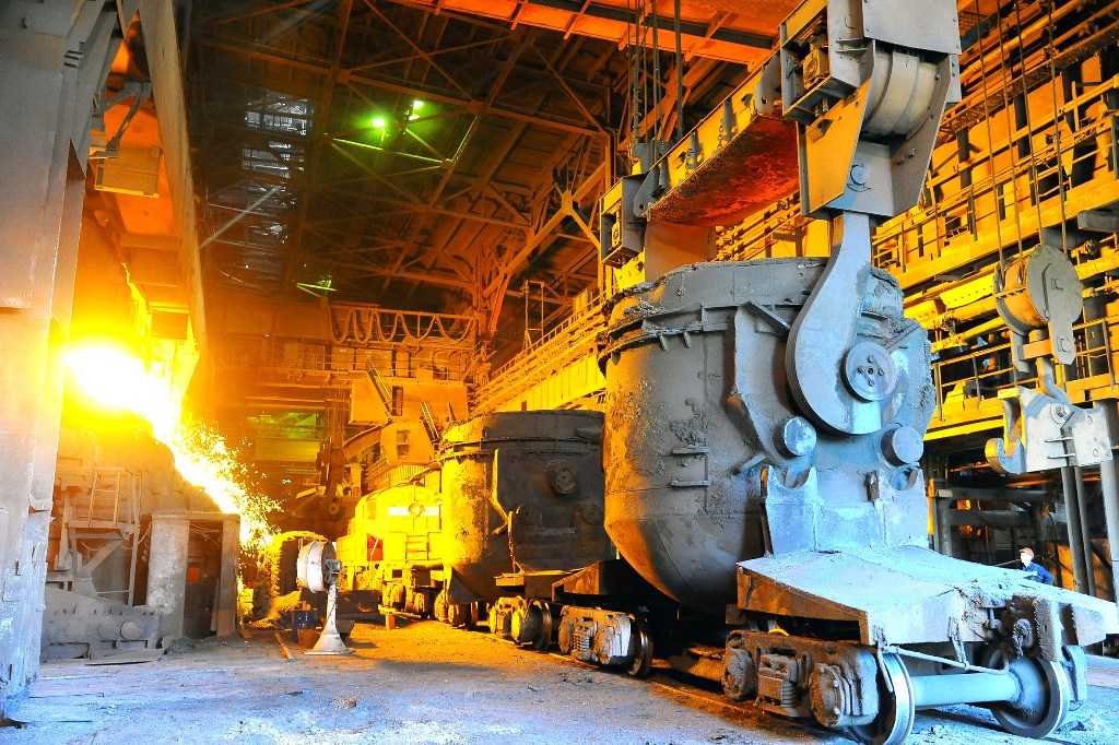 ЧМК произвел выплавку юбилейной тонны стали