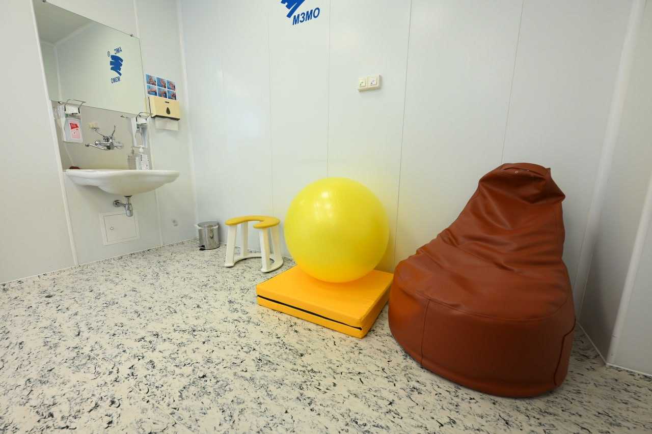 В Челябинске открыли мягкий родильный зал для женщин со сложной беременностью