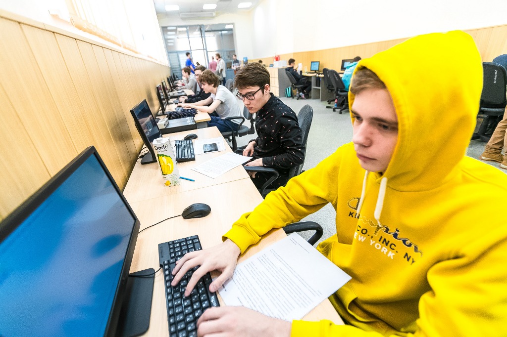В Челябинске появится первая бесплатная школа по киберспорту