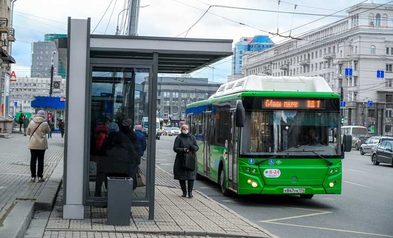 Жители Челябинской области стали чаще ездить на автобусах